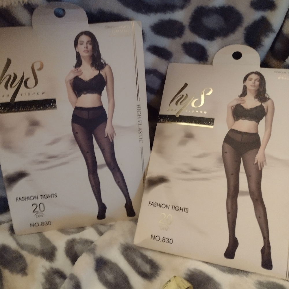 Small/medium women's pantyhose with tummy control & stars